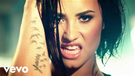 Aug 18, 2023 · Demi Lovato Is Feeling Unstoppable on ‘Confident (Rock Version)’. The song will appear alongside reimagined versions of the singer's other hits when her album Revamped arrives on September 15 ... 